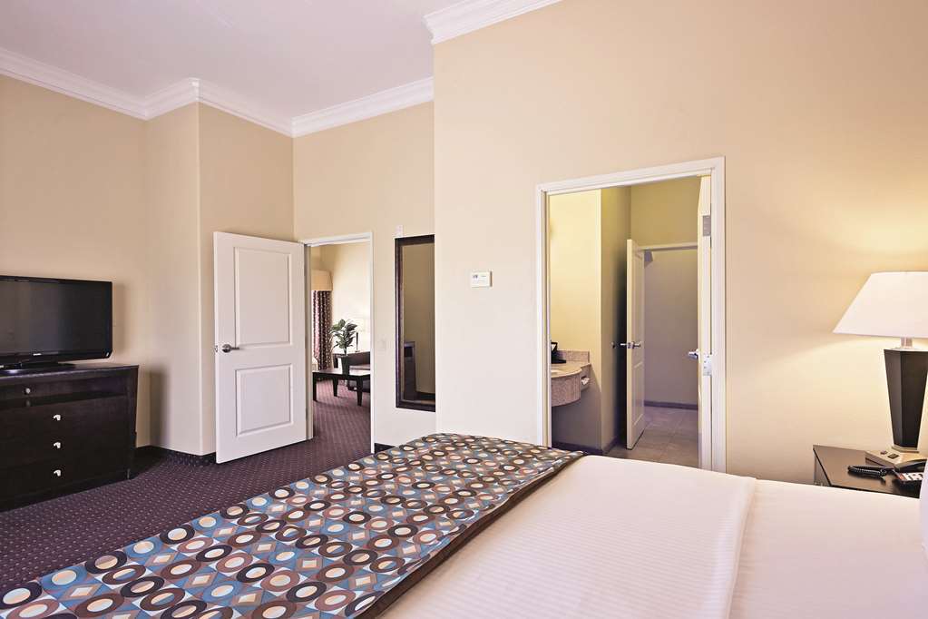 La Quinta By Wyndham Houston New Caney Oda fotoğraf