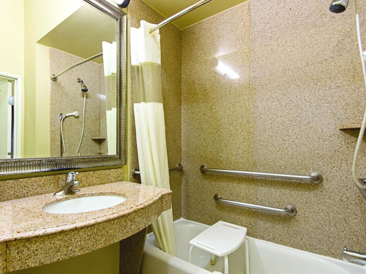 La Quinta By Wyndham Houston New Caney Dış mekan fotoğraf